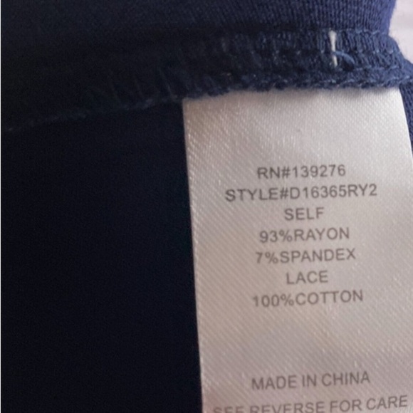 Daniel Rainn Darrel Crochet Yoke Knit Top Size MP Navy Casual Peasant Boho Flowy - Picture 15 of 16